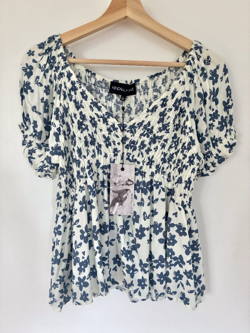NWT Kendall + Kylie Floral Top